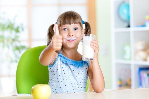 Kalsium on erityisesti lapsen ruokavaliossa välttämätön mineraali muun muassa luiden ja hampaiden muodostumiselle ja niiden ylläpidolle