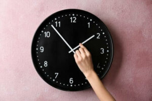 Miten kesäaikaan siirtyminen vaikuttaa kehoon?