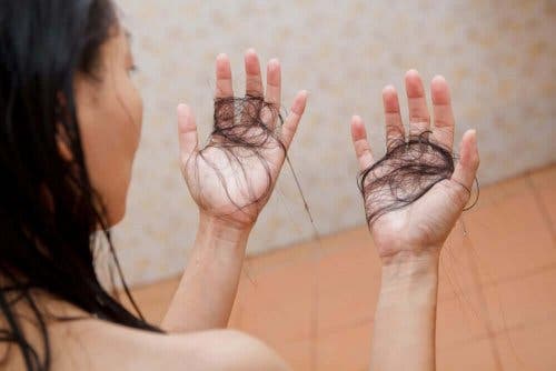 Kausittainen hiustenlähtö on yleistä syksyisin