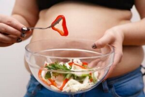 Miksi jotkut lihovat, vaikka he syövät vähemmän?