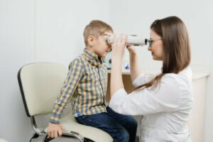 Retinoblastooma: oireet, syyt ja hoito
