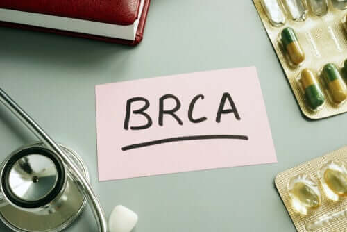 BRCA1-mutaatio kasvattaa munasarjasyövän riskiä jopa 20 - 40 prosentilla
