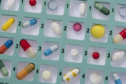 Itselääkitys antibiooteilla ei kannata