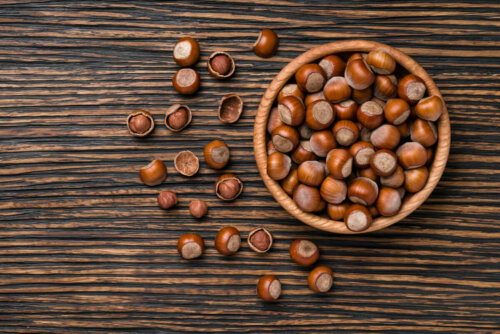 Hasselpähkinöiden tarjoamia mineraaleja ovat kalium, kalsium, fosfori, magnesium, sinkki ja rauta