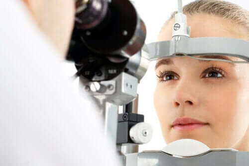 Glaukooma havaitaan silmänpainemittauksessa