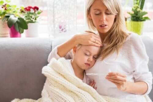Erityisesti lasten sairastaessa on tärkeää tietää, kuinka kuumetta hoidetaan