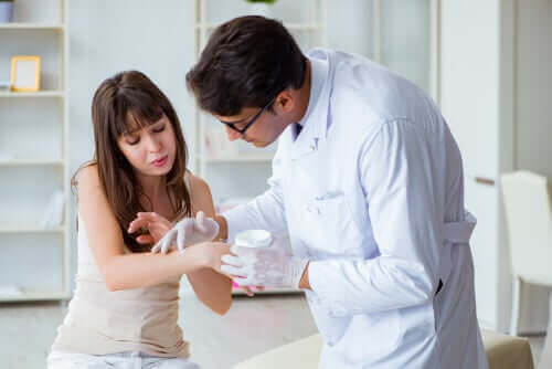 Ihottuman oireet, aiheuttajat ja hoito