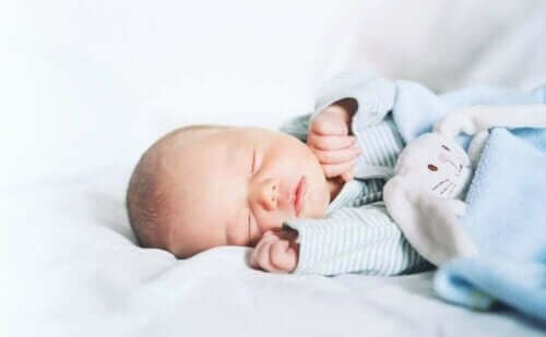 Vauvan uniapnea voi saada aikaan kovaäänistä kuorsausta