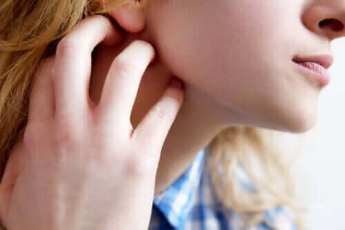 Kutiseva iho eli pruritus: oireet, syyt ja suositukset