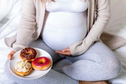 Lihavuus raskausaikana voi johtua kehnosta ruokavaliosta