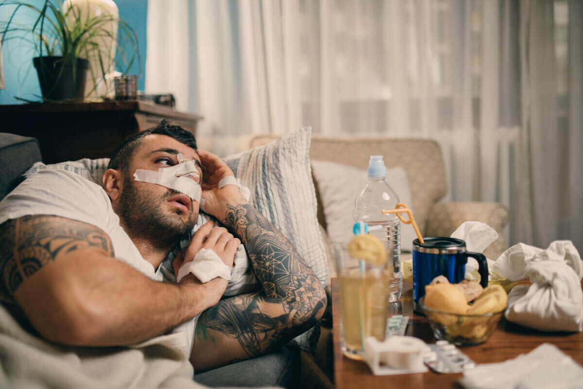 Nenän väliseinän puhkeaminen on kivuliasta.