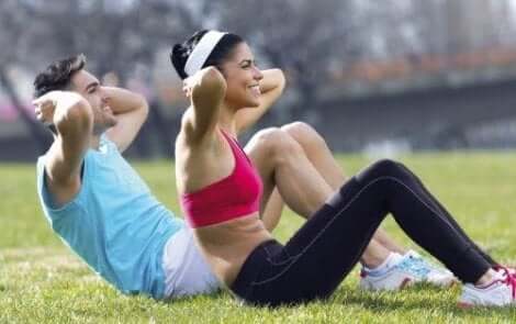Liikunta on yksi keino torjua nivelpsoriaasin aiheuttamaa väsymystä