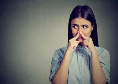 Mistä hajuhallusinaatiot johtuvat?