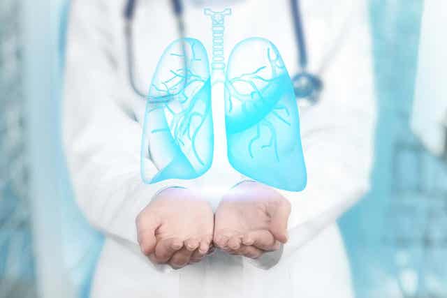 Keuhkoputken tähystyksessä tehdään hengitysteiden ja keuhkoputkien tähystys bronkoskooppia käyttäen.