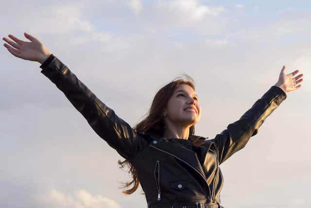 Sologamia tarkoittaa trendiä, jossa ihminen ei perusta onnellisuuttaan muihin ihmisiin.