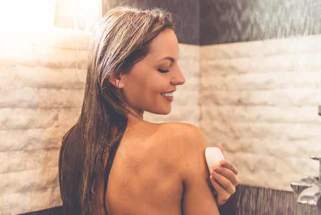 Neutraalia saippuaa suositellaan etenkin herkkäihoisille sen hyvän pH-tasonsa vuoksi.