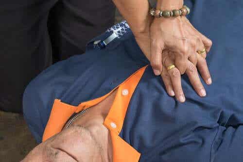 Lasarus-ilmiö: henkilö herää uudelleen henkiin.