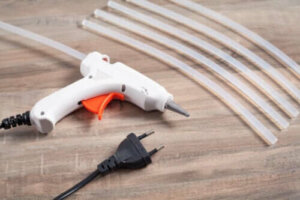 Miten poistaa silikoni vaatteista?