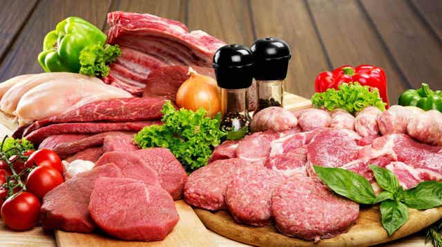 Punainen liha voi saada virtsahappopitoisuuden nousemaan