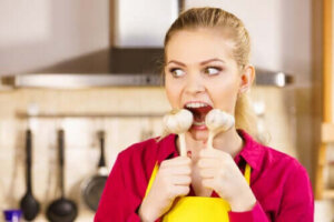 Eroon pahanhajuisesta hengityksestä ruokavalion avulla