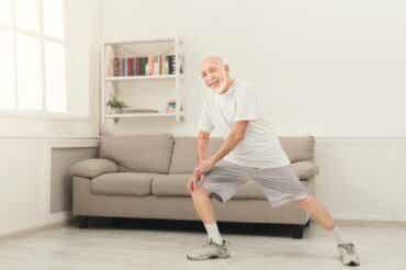 Kotona tehtävät liikuntaharjoitukset yli 70-vuotiaille