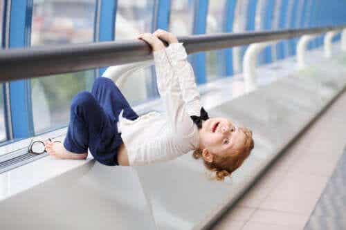 Leikit ja harjoitukset, jotka vahvistavat lapsen käsivarsia