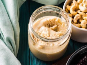 Cashewpähkinävoi: ominaisuudet, valmistus ja käyttö