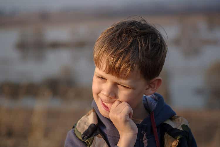 Pakkomielteinen kynsien pureskelu