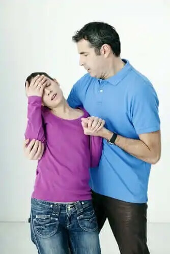 Pyörtymiselle altistavat tietyt olosuhteet.