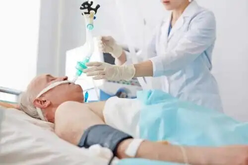 Kraniotomian jälkeen potilas joutuu jäämään sairaalaan.