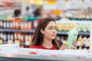 Mitä kosmetiikan parabeeneista on syytä tietää?