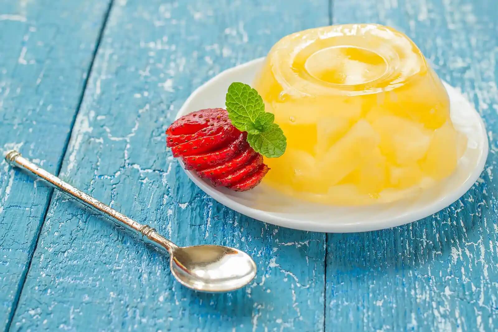 Gelatiini on hyytelöimisaine.