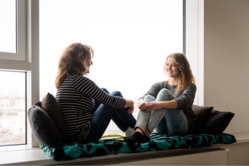 Kuinka puhua seksistä teini-ikäisen lapsesi kanssa