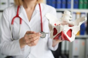 Emättimeen asetettava pessaari prolapsin hoidossa