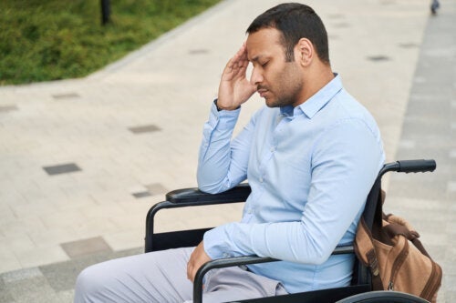 Progressiivinen supranukleaarinen halvaus: oireet, syyt ja hoito