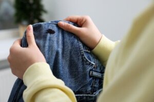 8 temppua kenkäplankin poistamiseen vaatteista