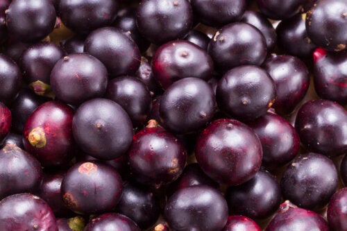 Miksi kehon puhdistus acai-marjoilla on vaarallinen trendi?