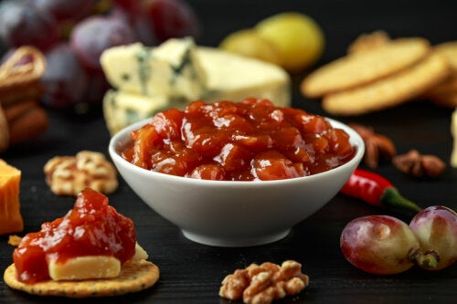 3 chutney-reseptiä ruokien seuraksi
