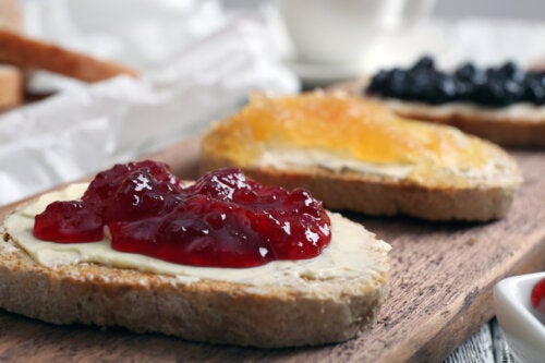 5 runsaasti fruktoosia sisältävää ruokaa: miksi niitä tulee välttää?