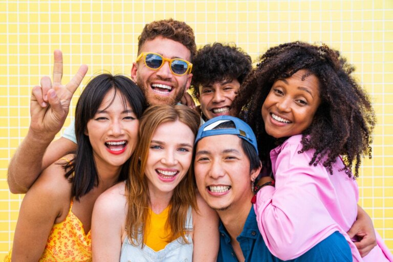 Miksi millenniaalit näyttävät nuoremmilta kuin mitä he ovat?