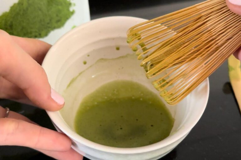 Matcha-teen valmistus: välineet, reseptit ja temppuja