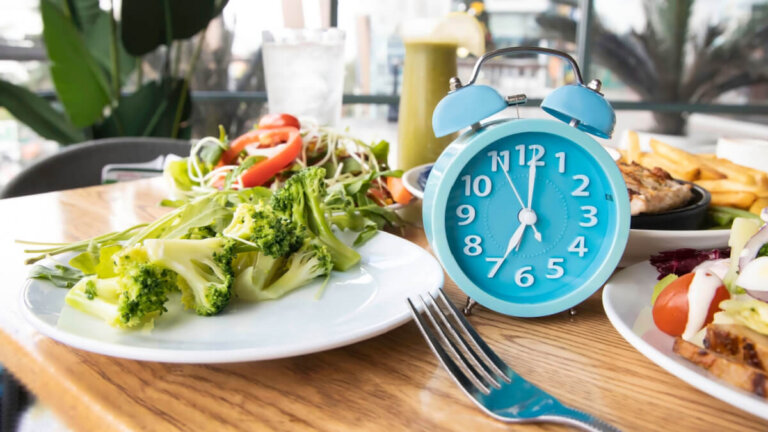 8 ruokaa, jotka EIVÄT riko ajoittaista paastoa