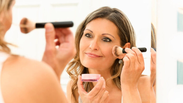 7 meikkivinkkiä herkille silmille