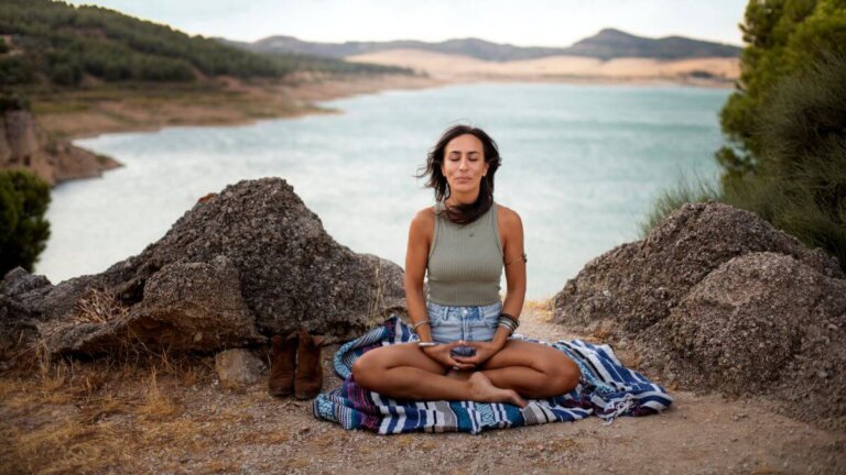 Mitä on zen- tai zazen-meditaatio ja miten sitä harjoitetaan?