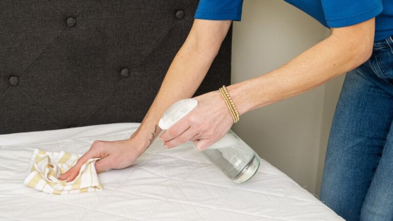 Täydellinen opas patjan puhdistamiseen helposti ja tehokkaasti