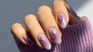 5 vaihetta tehdäksesi kynnet auraefektillä kotona ja pitääksesi ne kiiltävinä pidempään