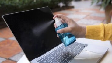 Kahden ainesosan taikakaava, joka jättää näytöt tahrattomiksi