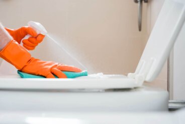 8 vinkkiä kylpyhuoneen pahaan hajuun ja sen ehkäisyyn